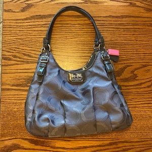 Authentic Coach Madison Op Art Purse. F 1120-18763 Grey with purple lining